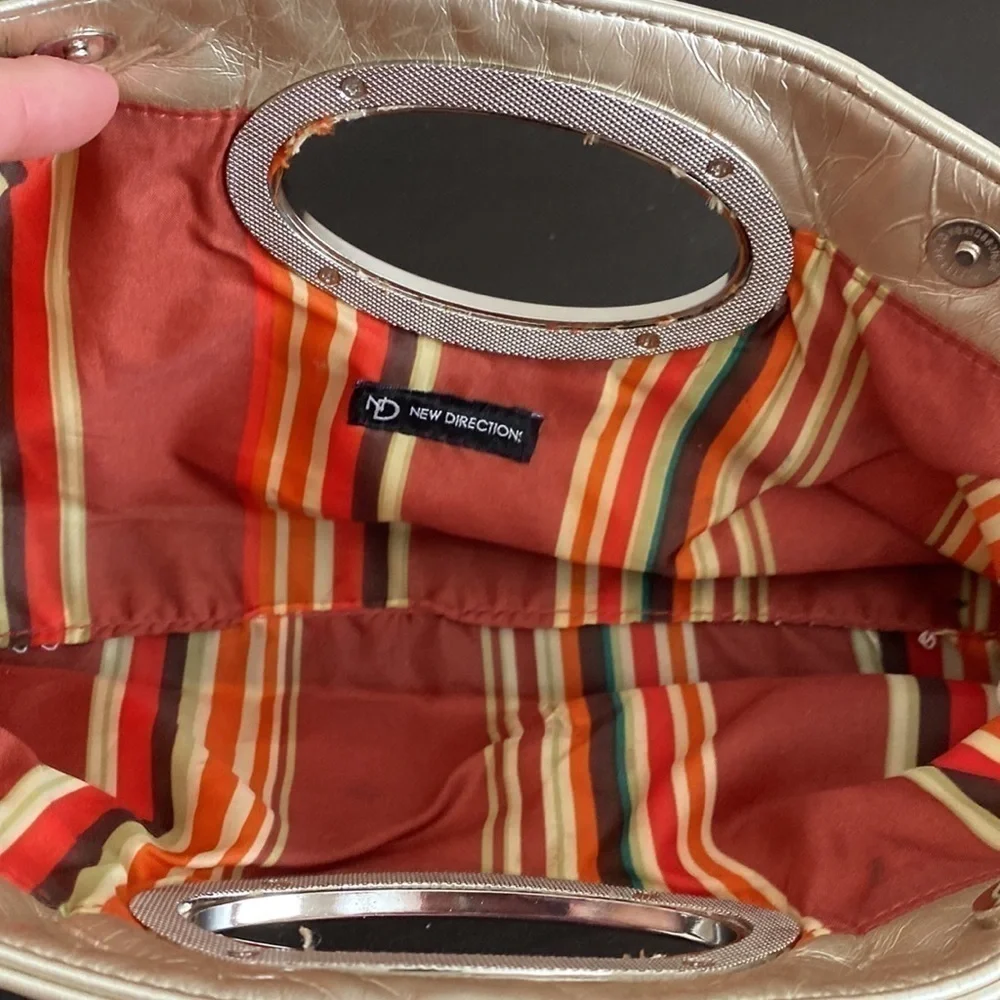 𝅺NEW directions clutch purse